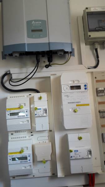 experte en réparation d'onduleur à Toulouse