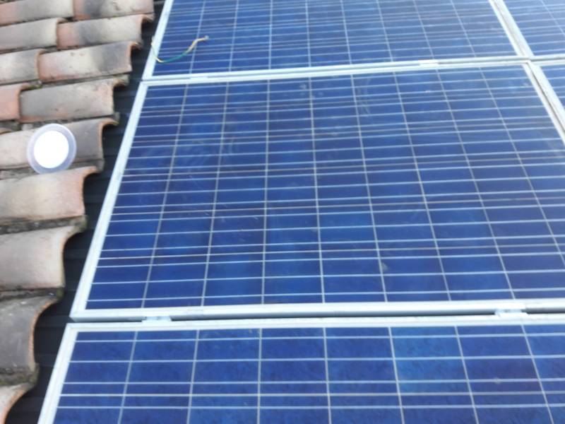 Reprise d’étanchéité de panneaux photovoltaïques à Toulouse 