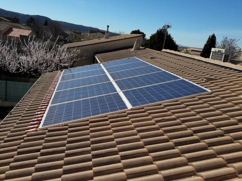 toiture photovoltaique réparée par FRANCE SAV SOLAIER à PESSAC en Gironde