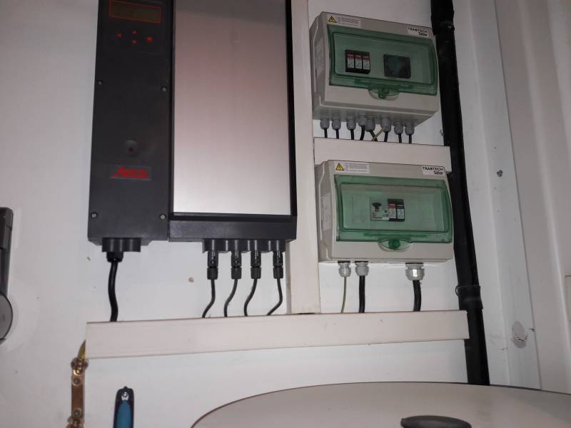 onduleutr STECCA en panne suite à un orage qui a eu lieu à NAILLOUX