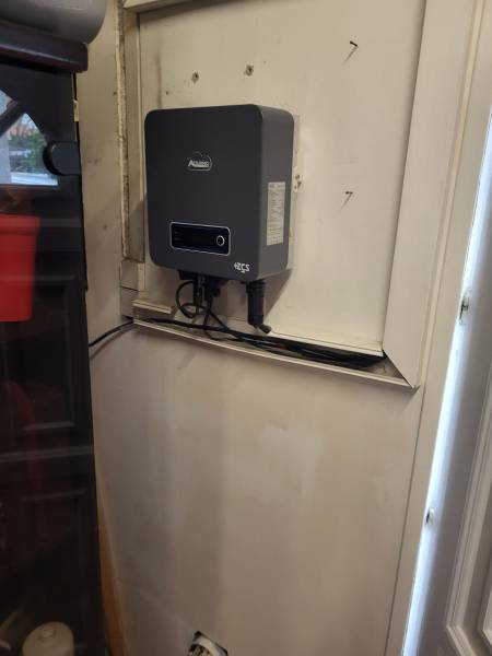 Remplacement d’un onduleur SMA SB 3000 TL 20 après surtension à ANGERS et dans le Maine-et-Loire