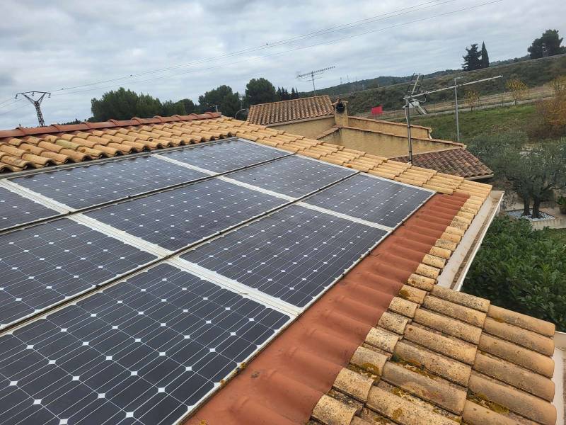 repose des panneaux photovoltaique par FRANCE SAV SOLAIRE près de TARBES à IBOS