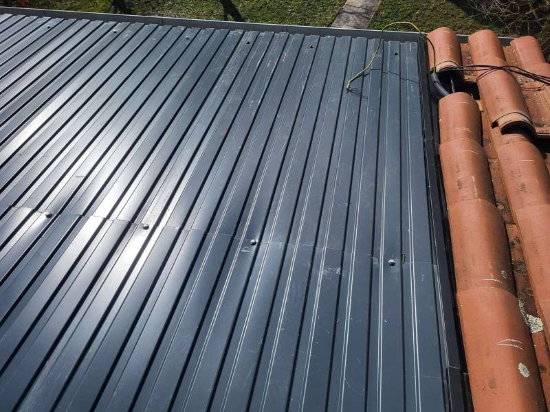 Mise en place de réfection d'étanchéité sous panneaux solaires à Toulouse