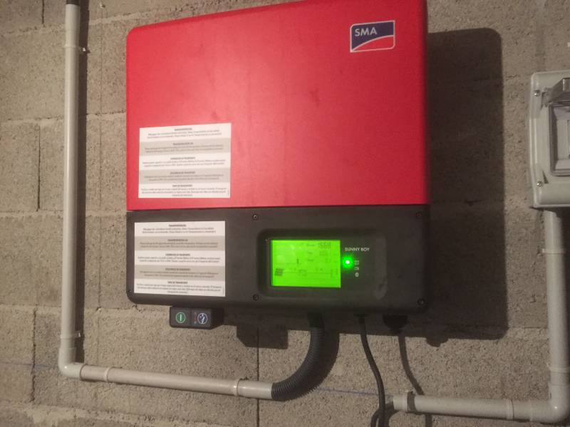 onduleur SMA SB 3000 TL 20 en production après réparation par FRANCE SAV SOLAIRE à ORNAISONS dans l'AUDE